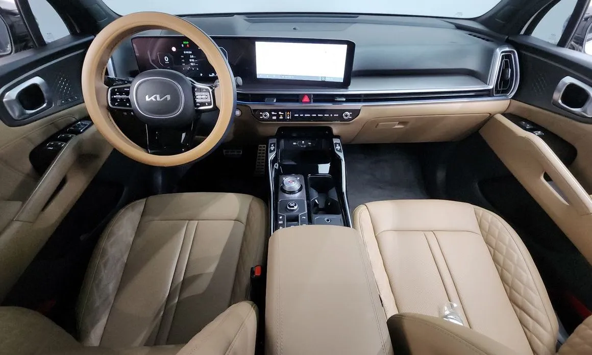Kia Sorento — фото 9