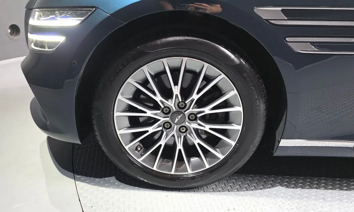 Genesis G80 — фото 10