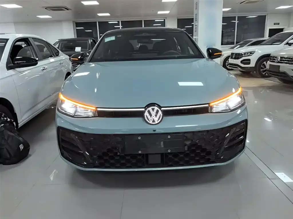 Volkswagen Passat — фото 3
