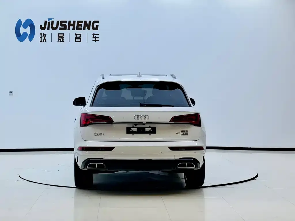 Audi Q5L 2023 из CN, фото 3