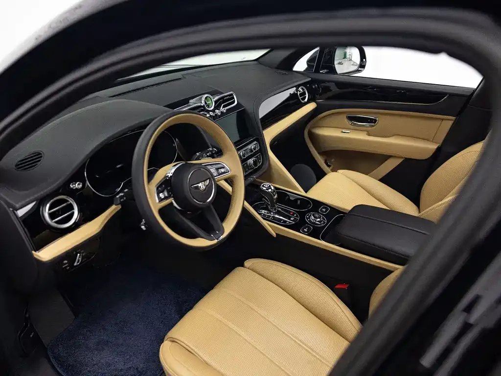 Bentley Bentayga — фото 10