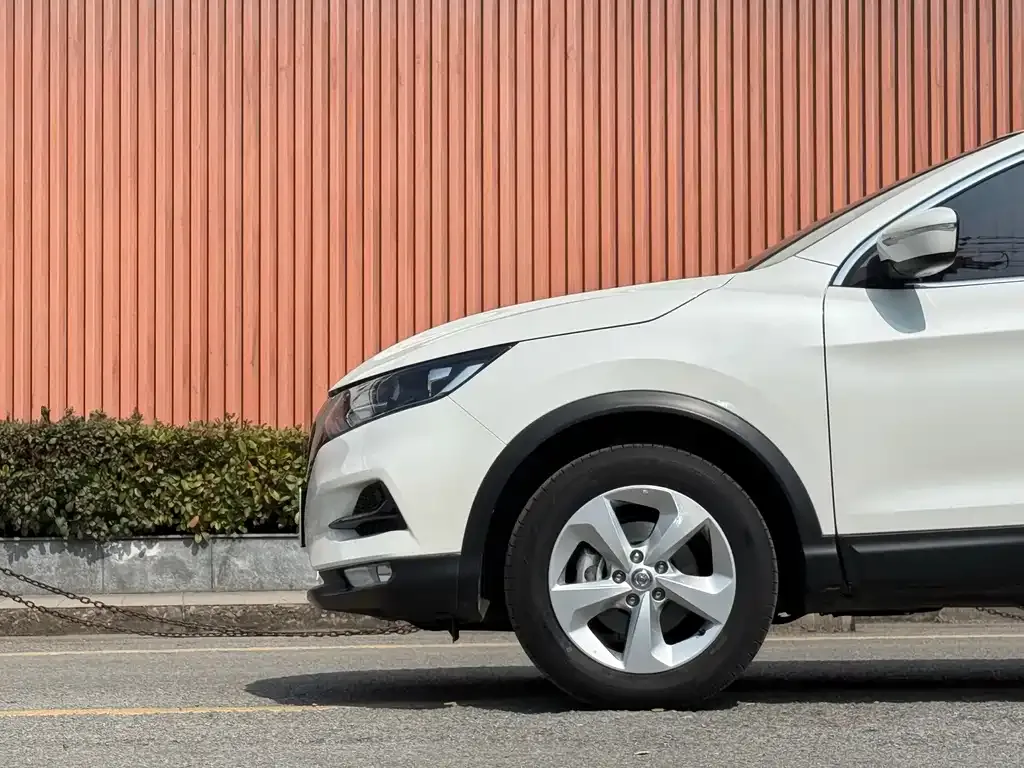 Nissan Qashqai — фото 3