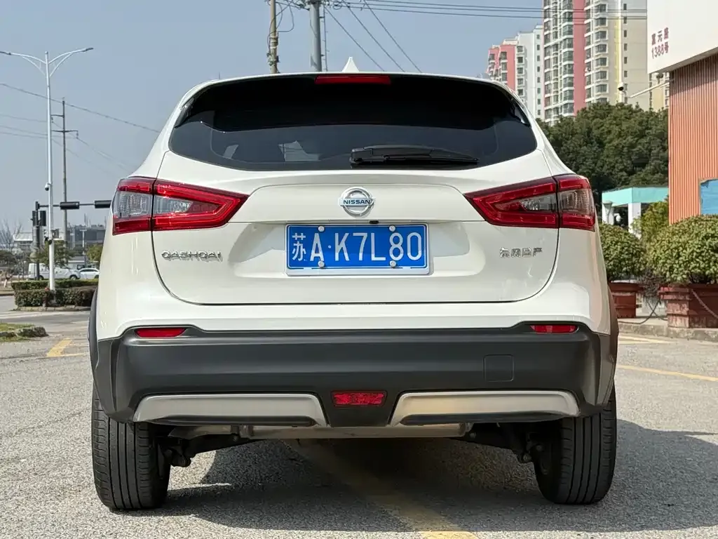 Nissan Qashqai — фото 4