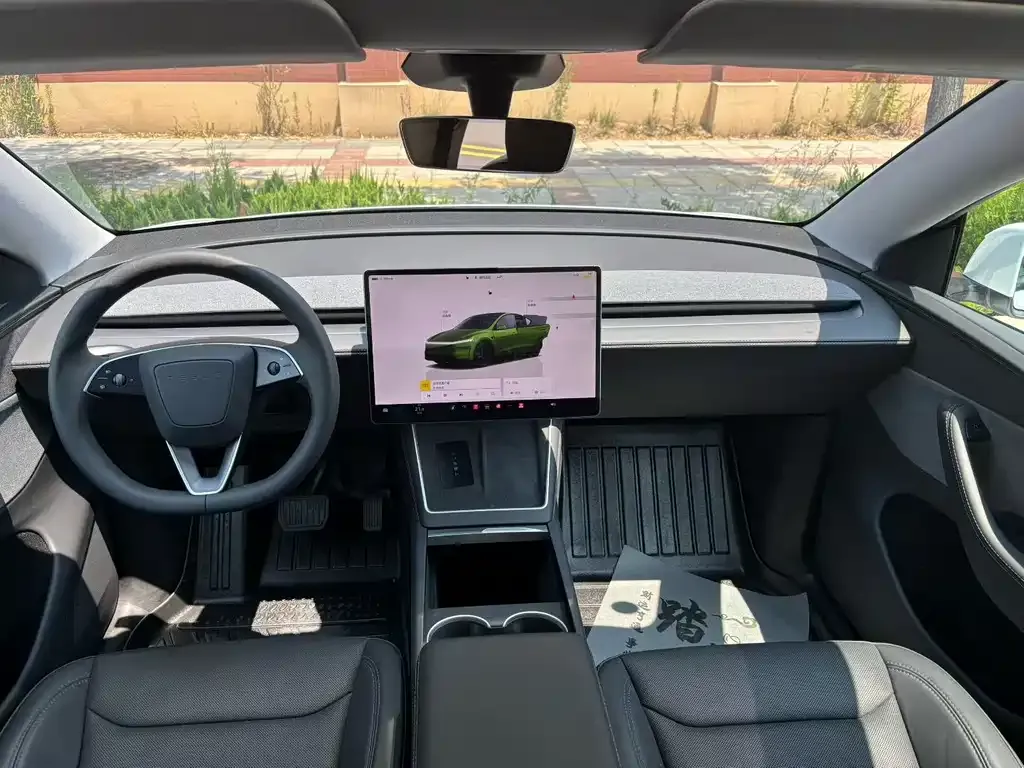 Tesla Model Y — фото 4