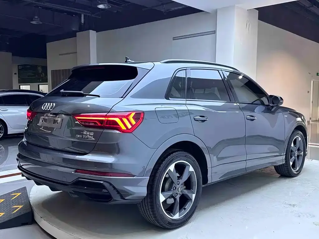 Audi Q3 — фото 6