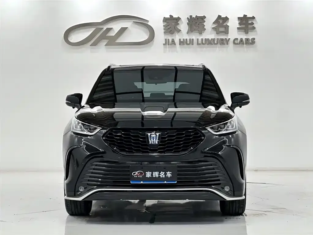 Toyota Crown Kluger 2024 из CN, фото 2