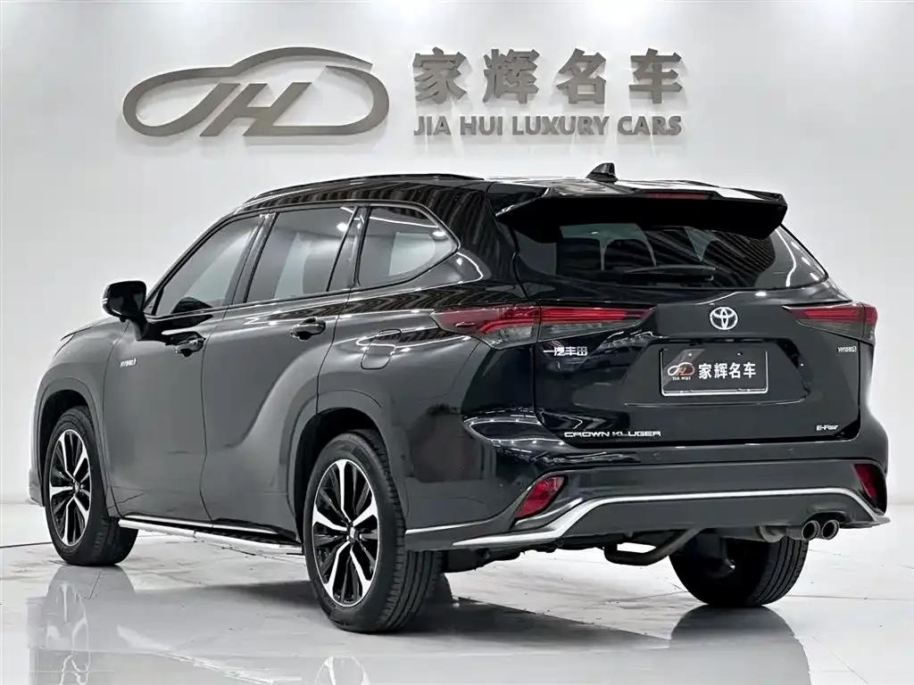Toyota Crown Kluger 2024 из CN, фото 5