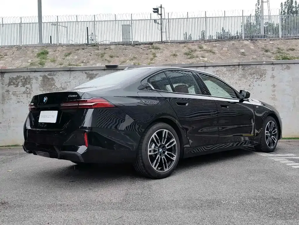 BMW 5 Series (Import) — фото 6
