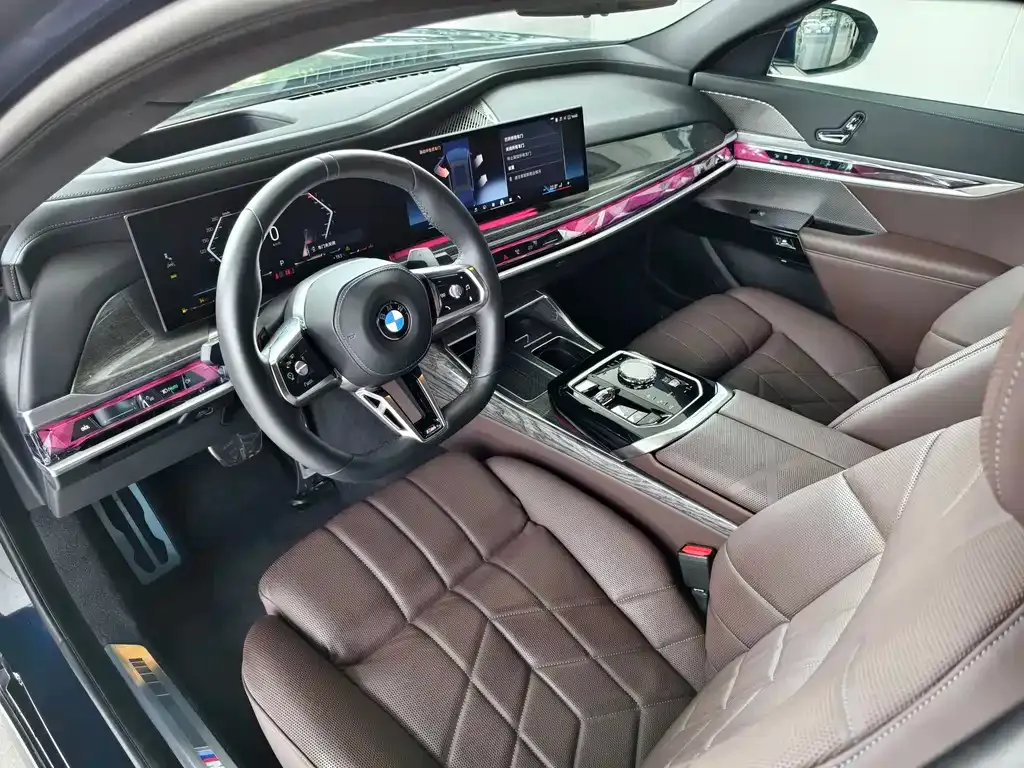 BMW 7 Series 2024 из CN, фото 4