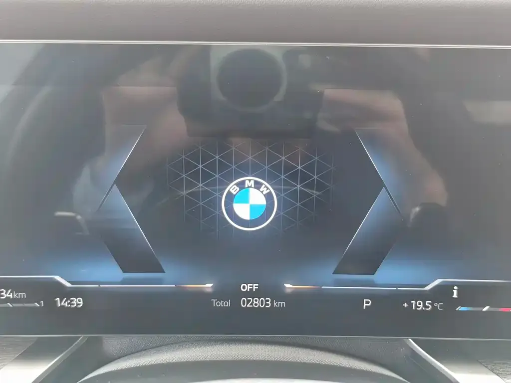 BMW 7 Series 2024 из CN, фото 2
