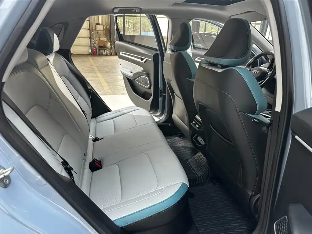 Geely Emgrand 2023 из CN, фото 4
