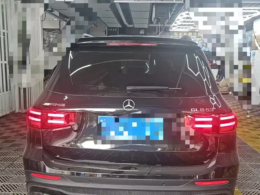 Mercedes-Benz GLB AMG — фото 6