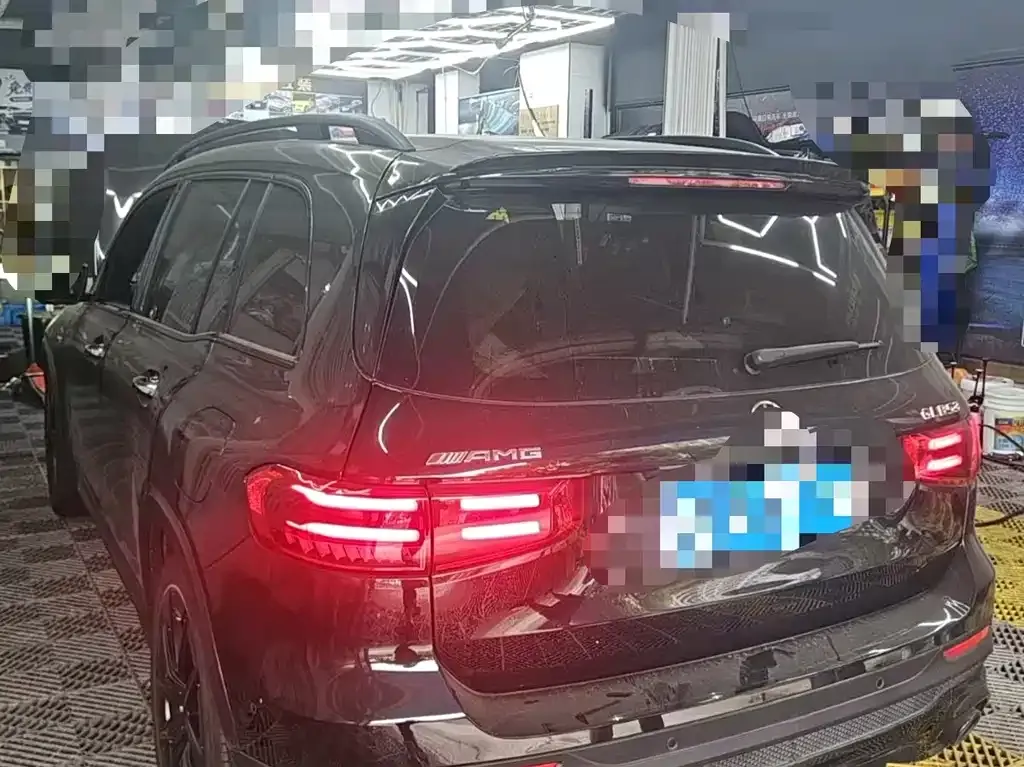 Mercedes-Benz GLB AMG — фото 8