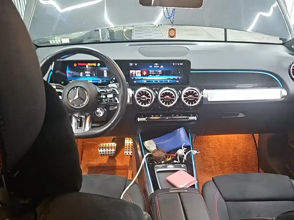 Mercedes-Benz GLB AMG — фото 3