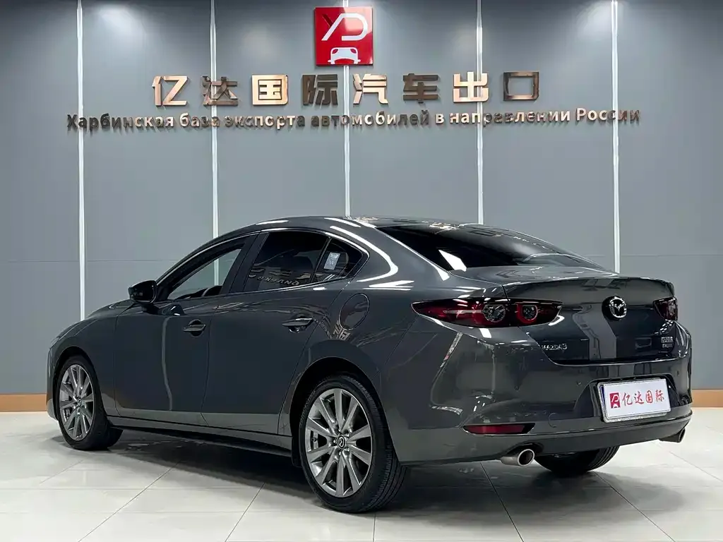 Mazda 3 Axela — фото 6