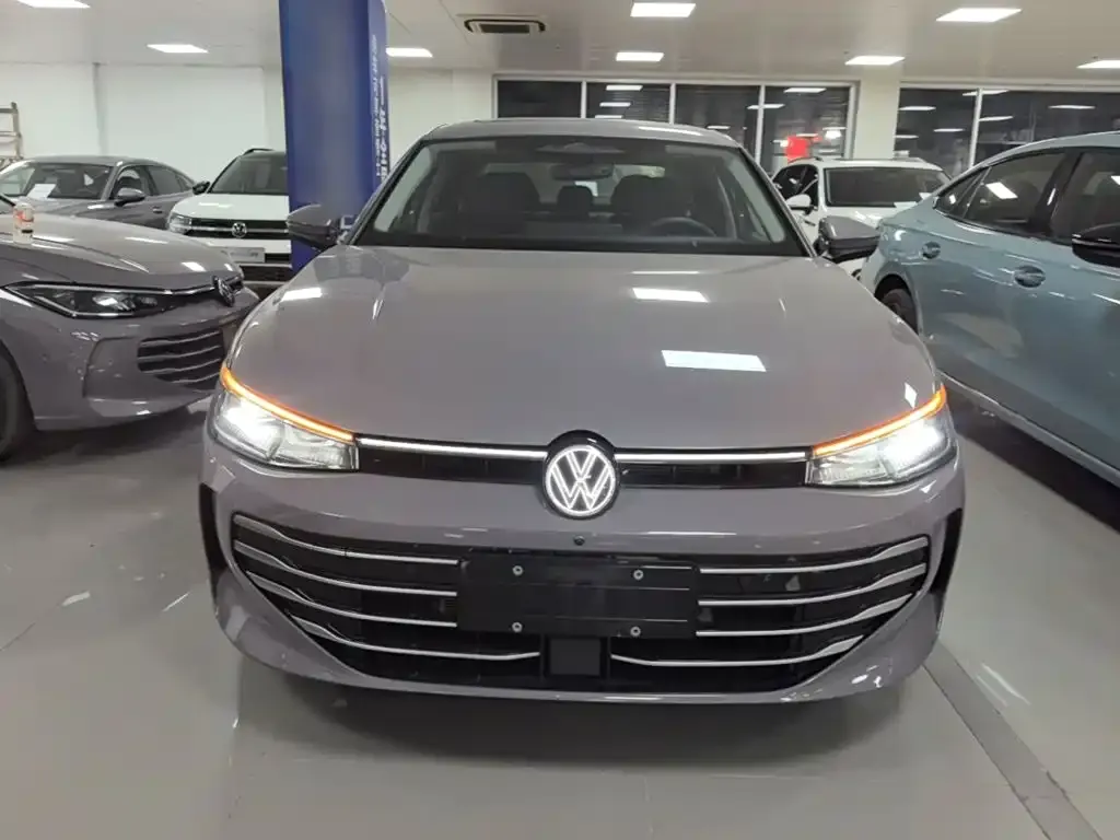 Volkswagen Passat — фото 8