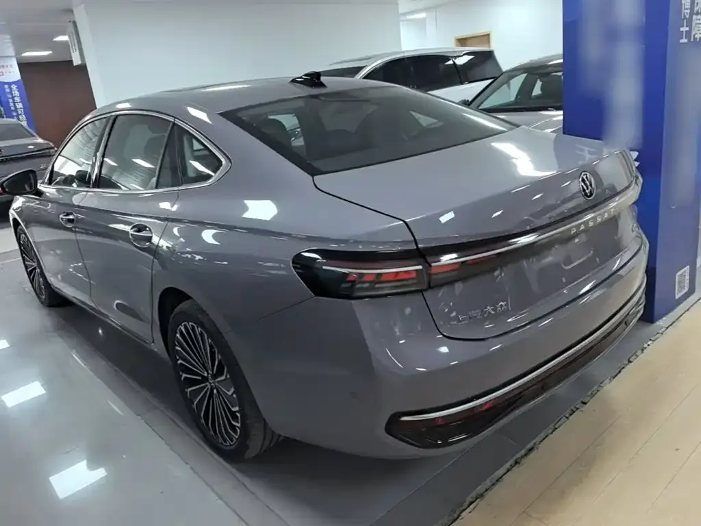 Volkswagen Passat — фото 6