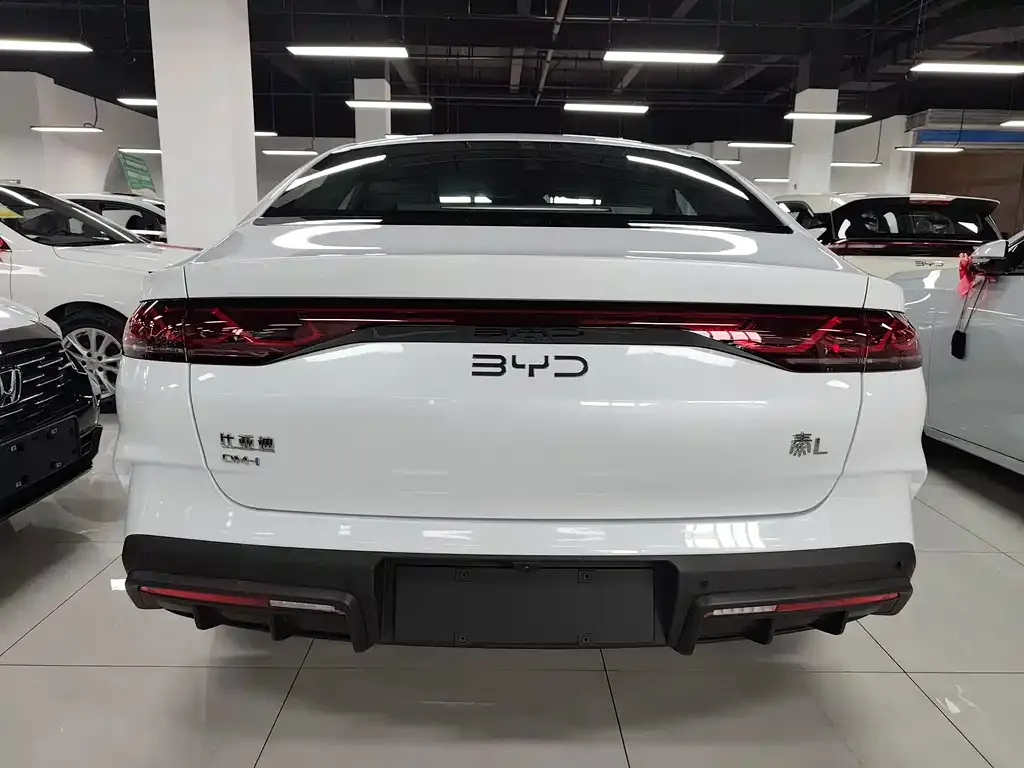 BYD Qin L — фото 2