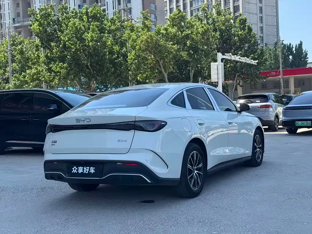 BYD Seal 06 — фото 10