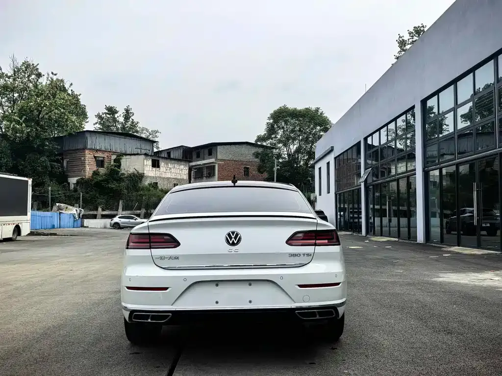 Volkswagen CC — фото 8