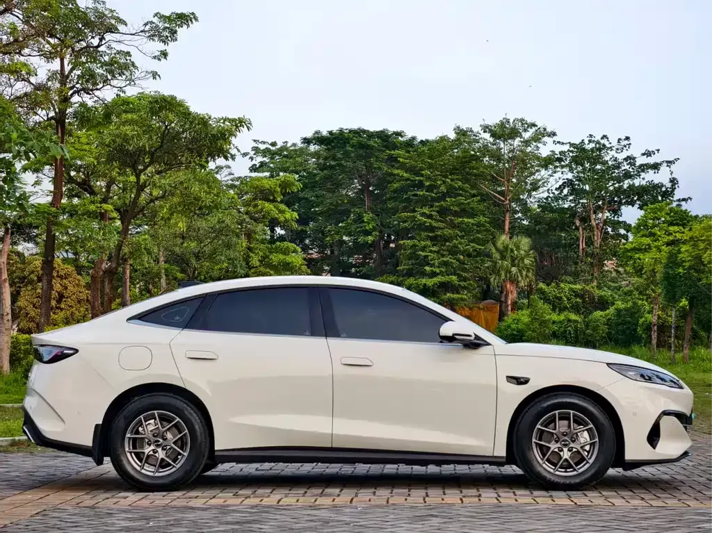 Geely Galaxy L6 2024 из CN, фото 8