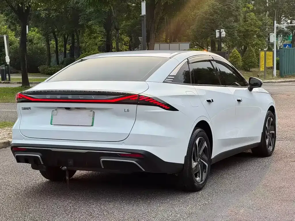 Geely Galaxy L6 2024 из CN, фото 6