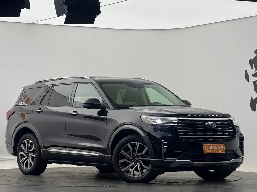 Ford Explorer 2023 из CN, фото 7