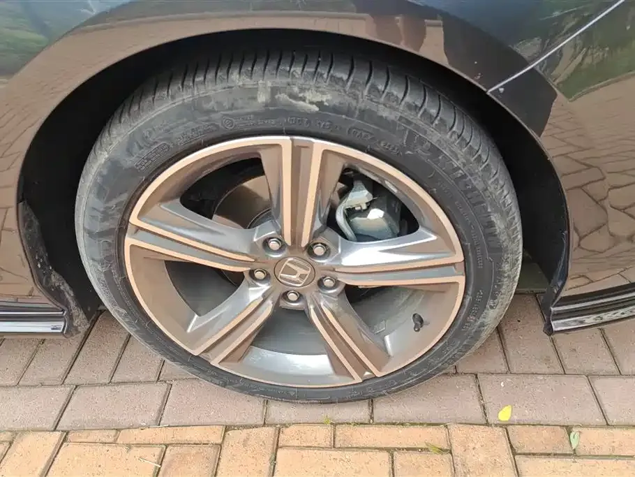 Honda Accord — фото 2