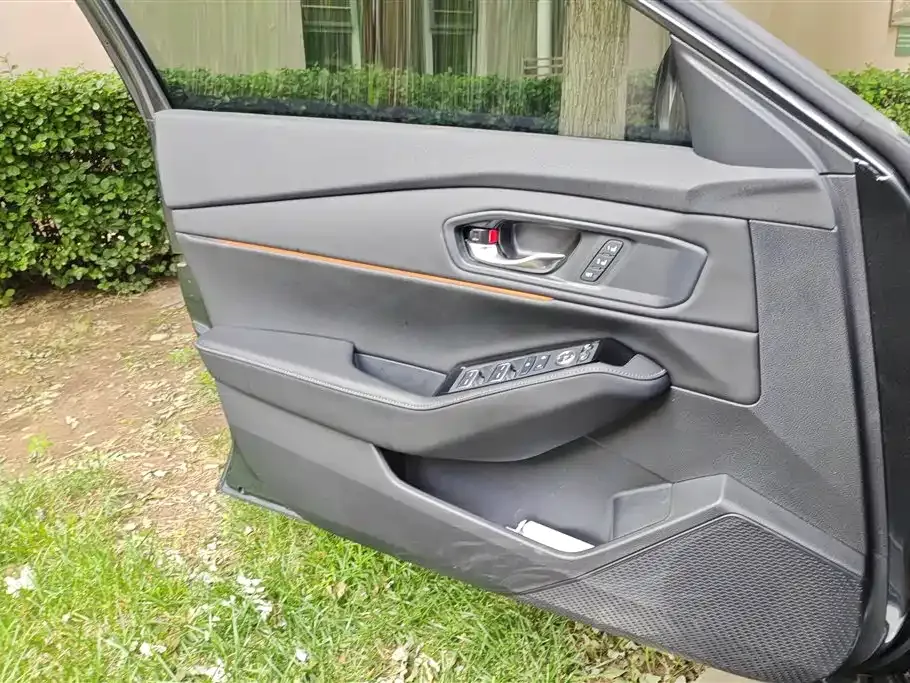 Honda Accord — фото 3