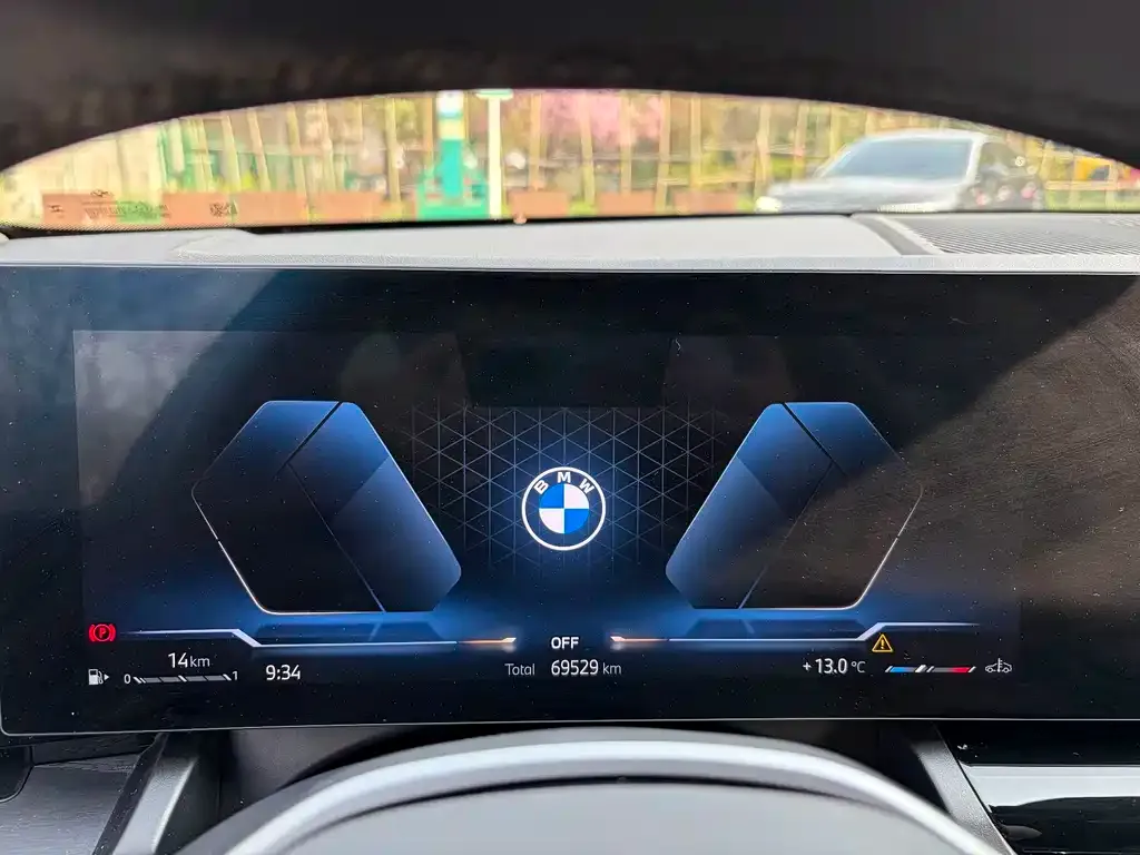 BMW 5 Series — фото 4
