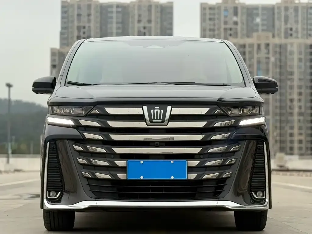 Toyota Vellfire — фото 3