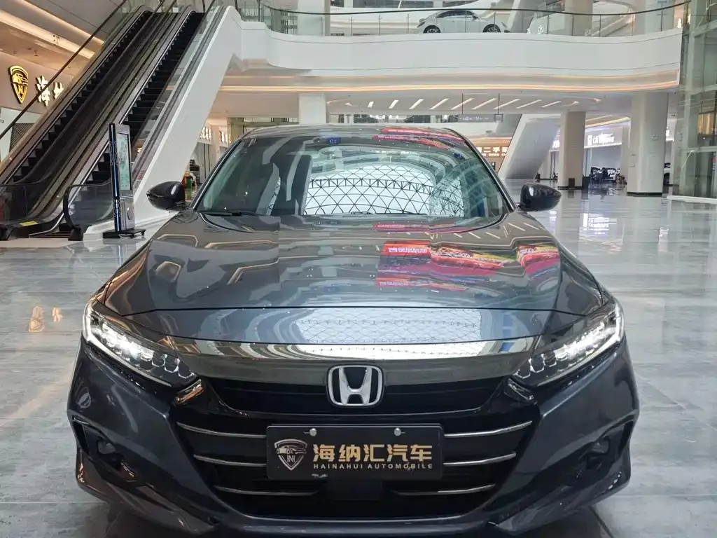 Honda Accord — фото 6