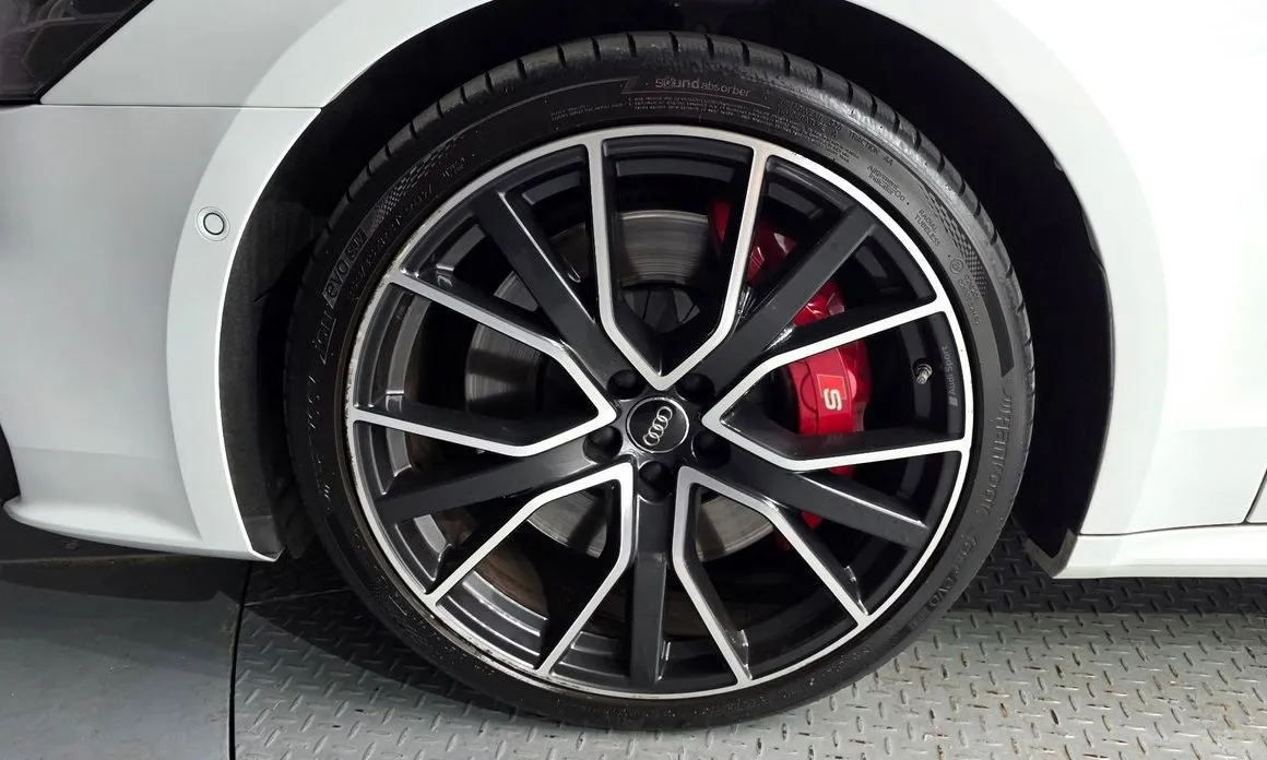 Audi S7 2021 из KR, фото 10