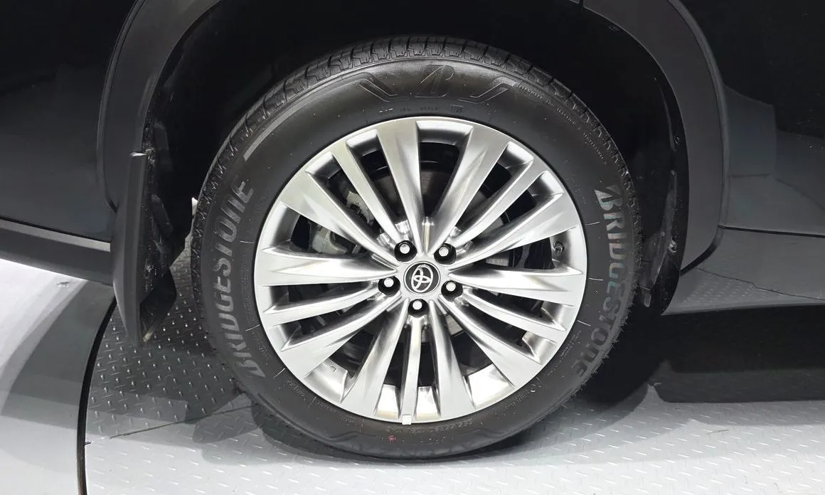 Toyota Highlander 2025 из KR, фото 2