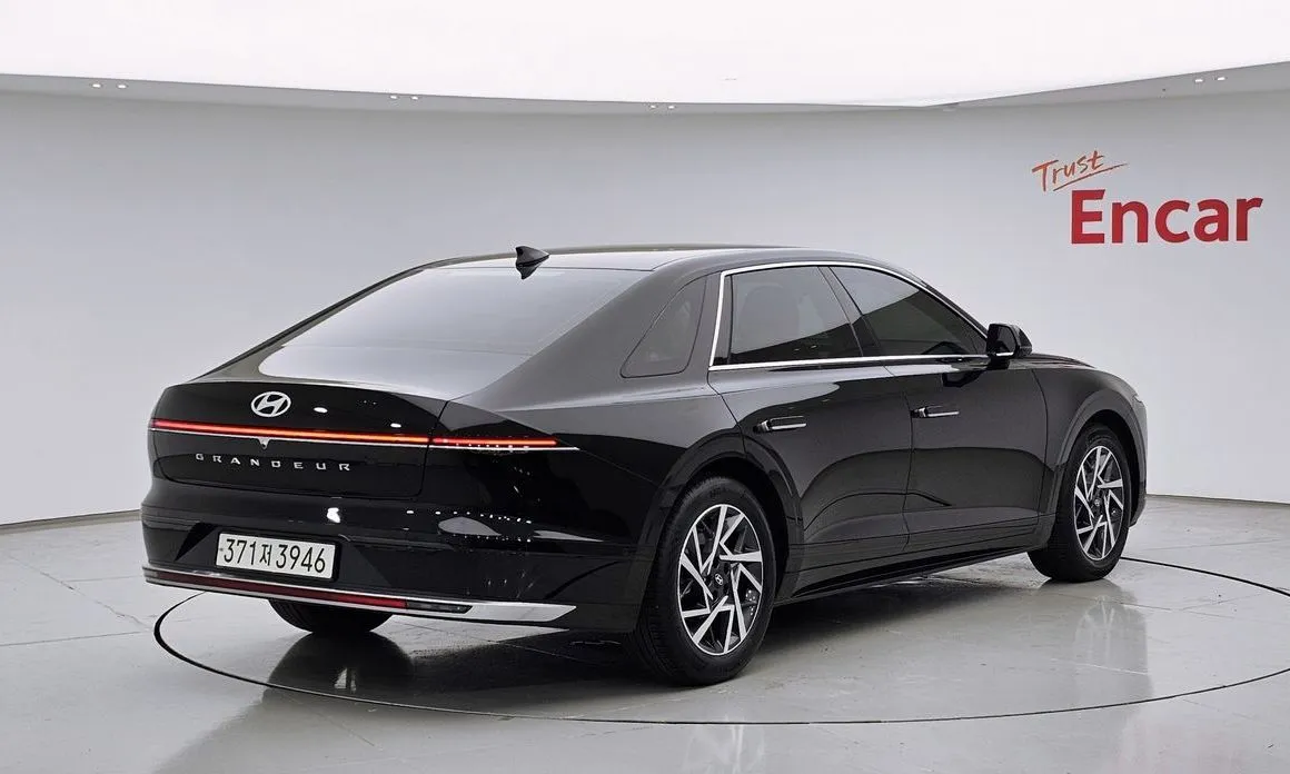 Hyundai Grandeur 2023 из KR, фото 2