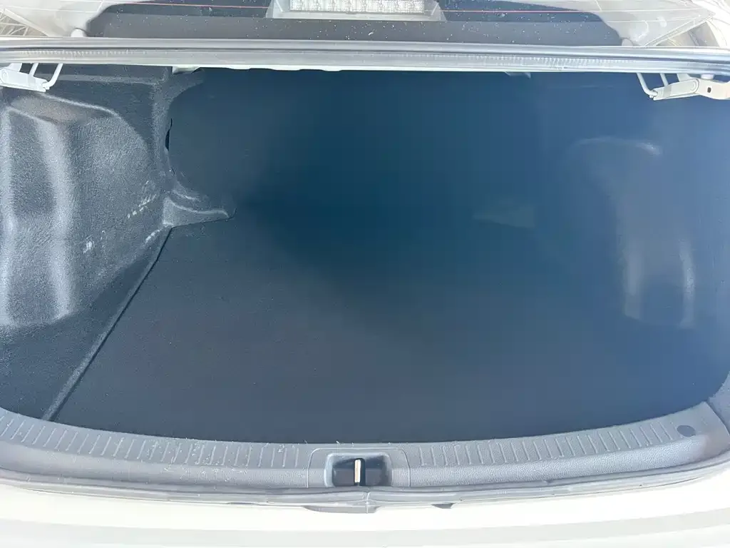 Toyota Corolla 2022 из CN, фото 3