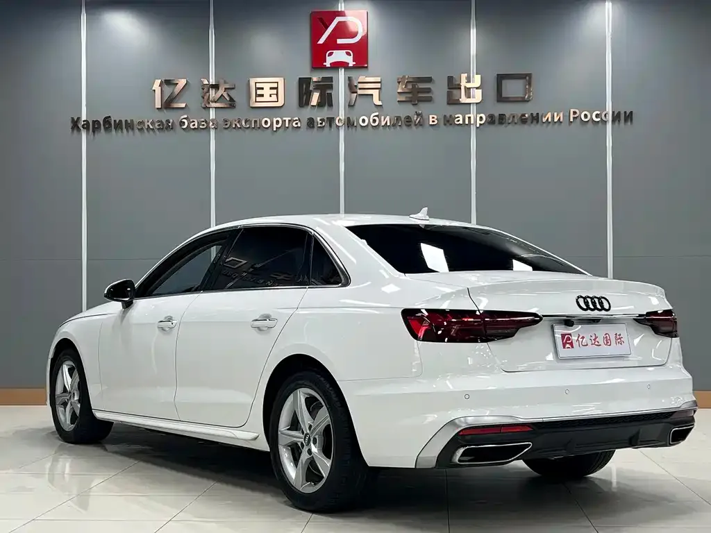 Audi A4L 2021 из CN, фото 8