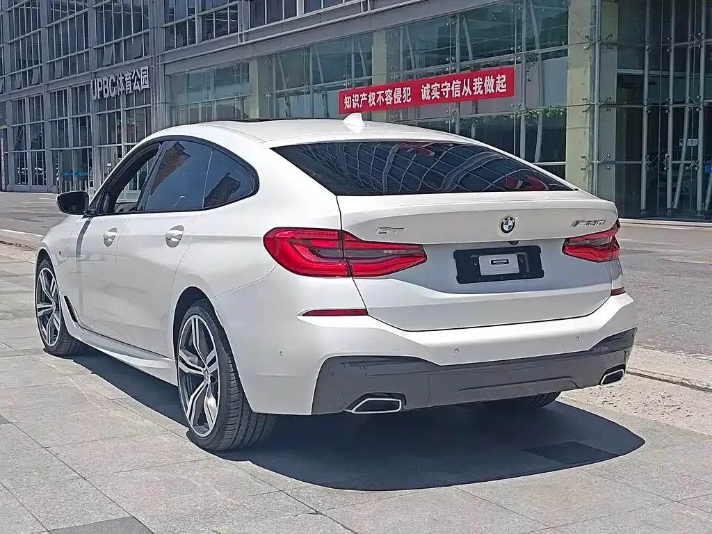 BMW 6 Series GT — фото 10