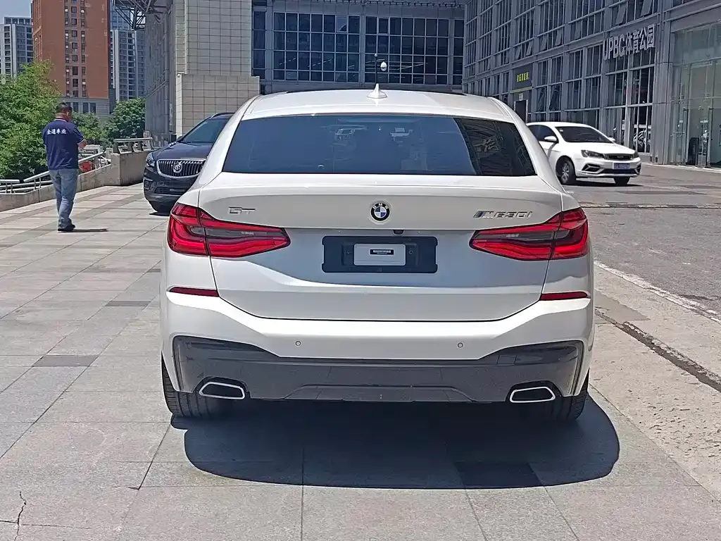 BMW 6 Series GT — фото 9
