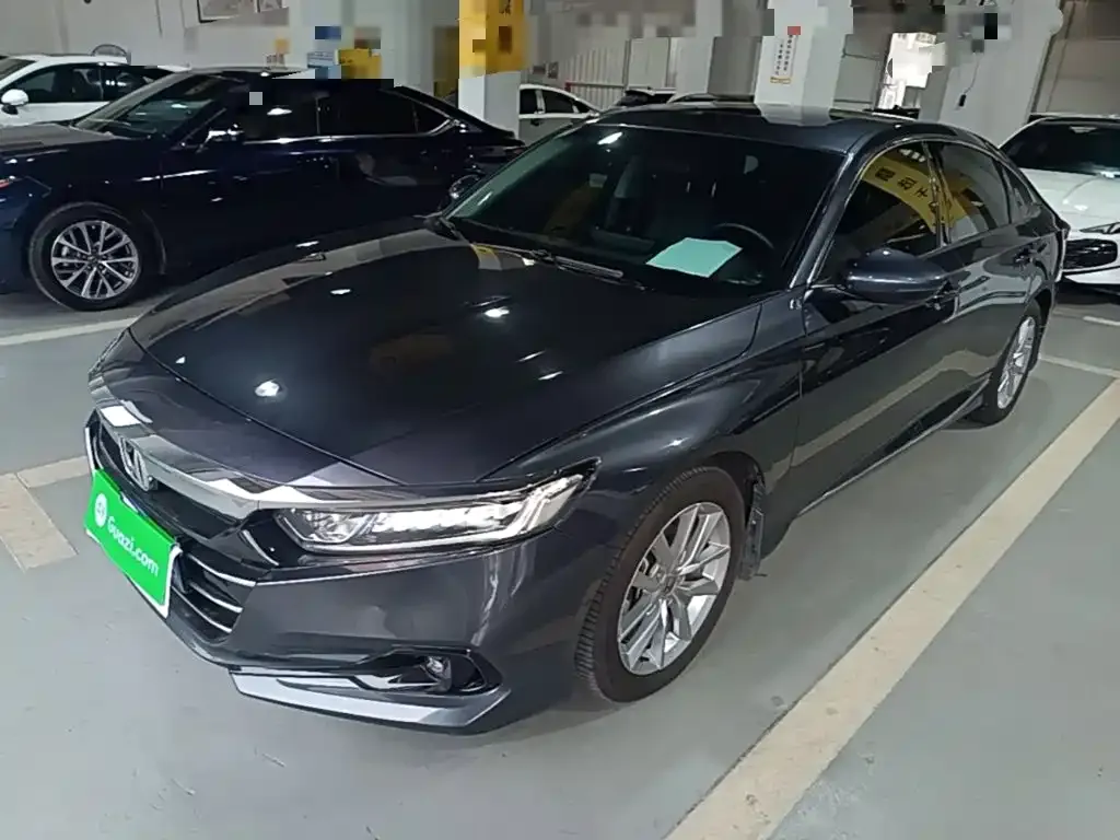 Honda Accord — фото 1