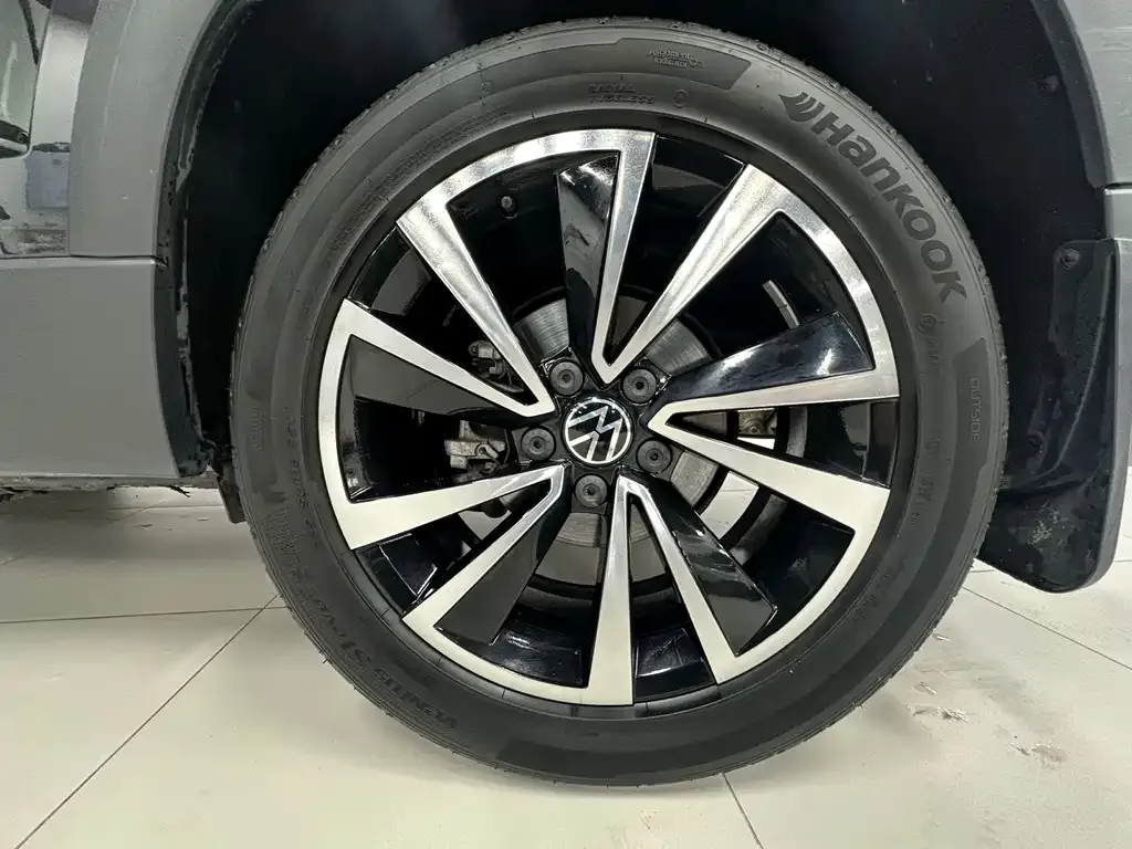 Volkswagen Tharu — фото 2