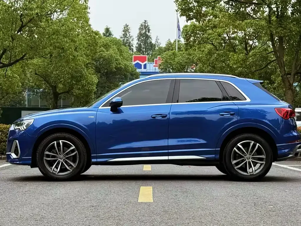 Audi Q3 2021 из CN, фото 3