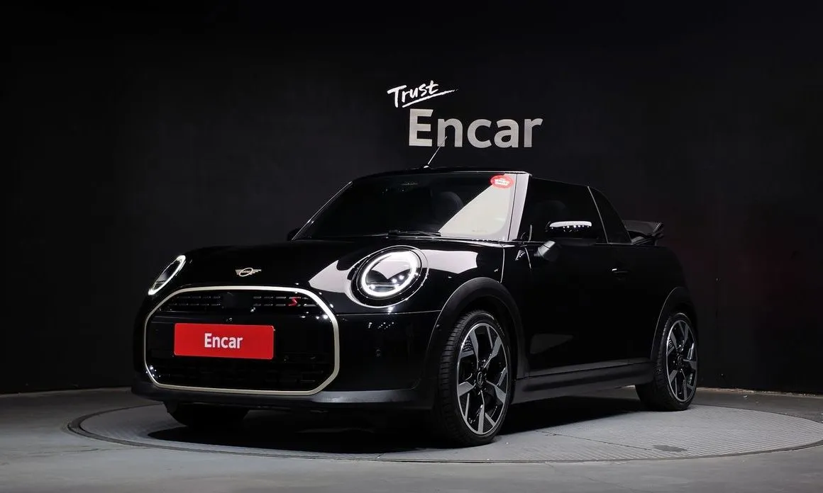 Mini Cooper Convertible 2026 из KR, фото 1