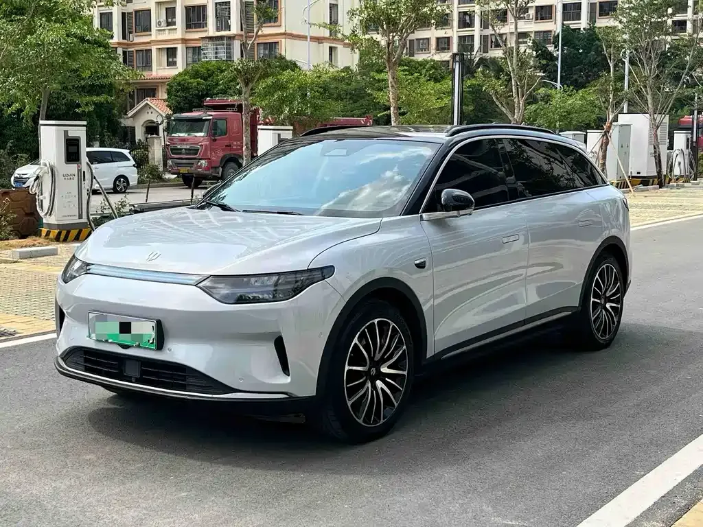 Leapmotor C11