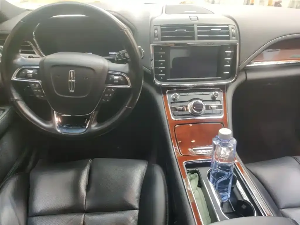 Lincoln Continental 2021 из CN, фото 3