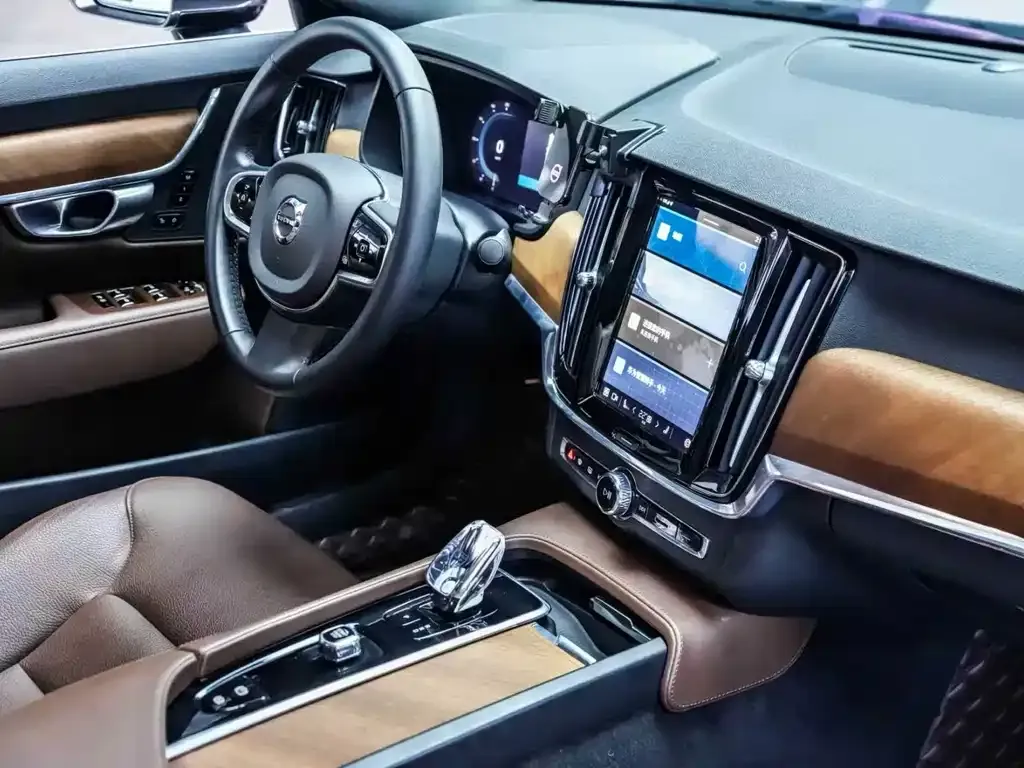 Volvo S90 — фото 9