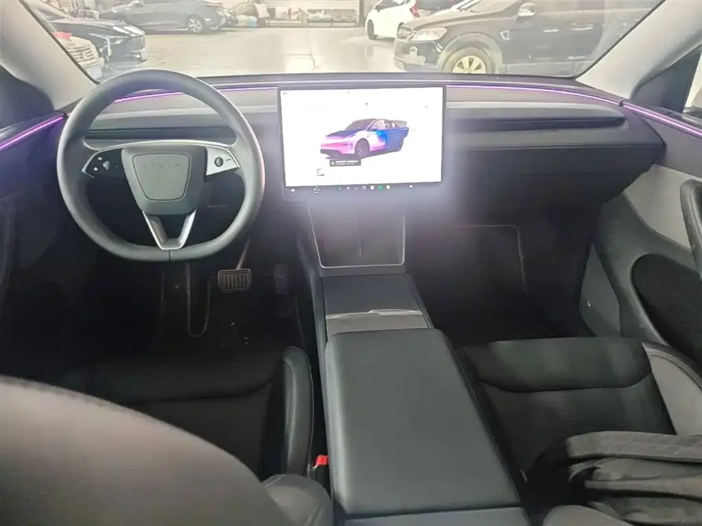 Tesla Model Y — фото 7