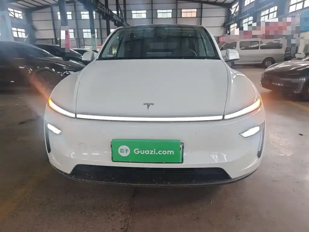 Tesla Model Y — фото 3