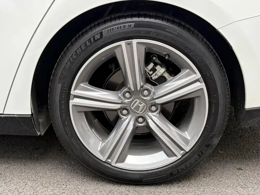 Honda Accord — фото 2