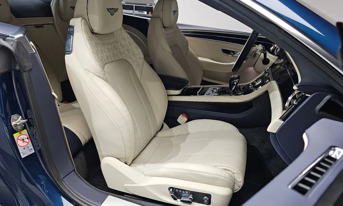 Bentley Continental 2022 из KR, фото 4